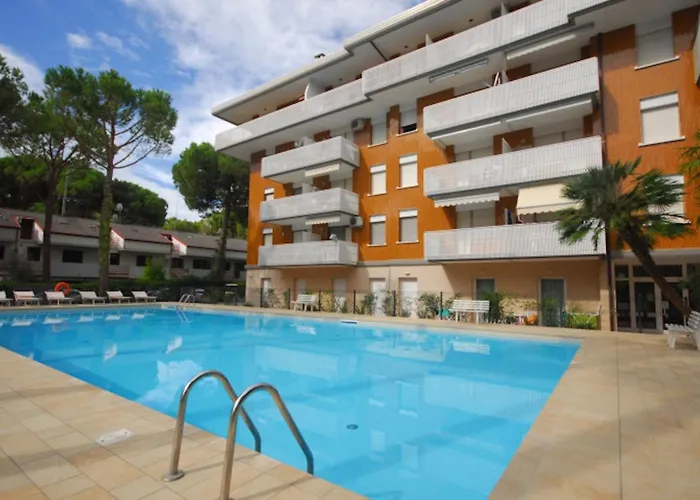 Comfy Near The Apartman *